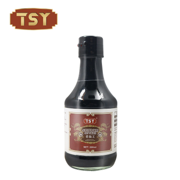 200 ml koken umami donkere sojasaus voor gestoofde varkensbuik
