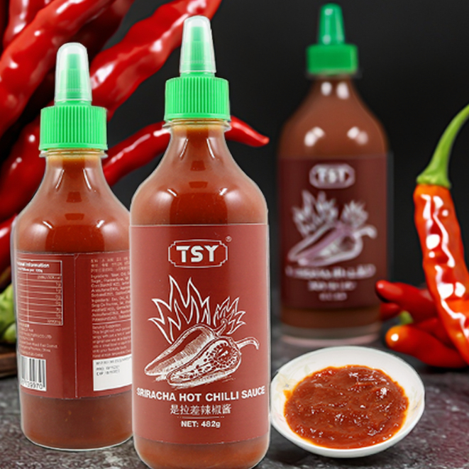 Sriracha versus andere hete chilisausen: ultieme vergelijking van smaak, hitte en gebruik